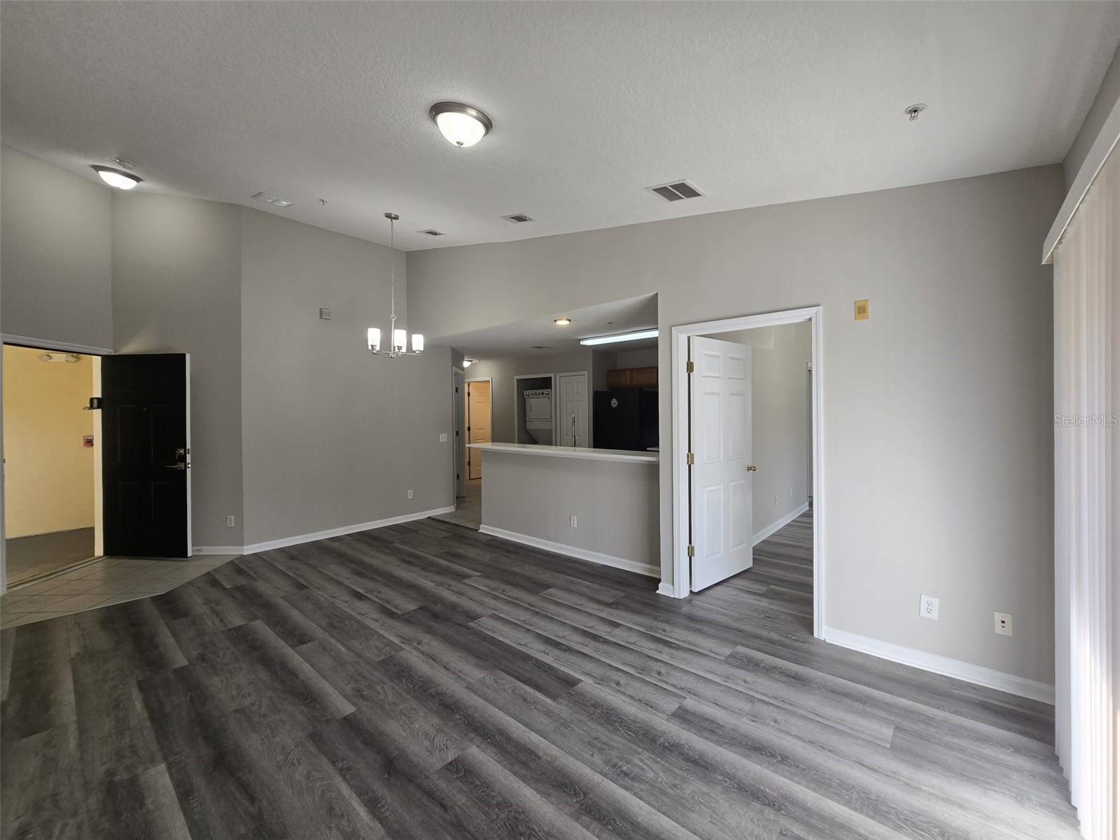 Image 4 of 13 For 3631 Kirkpatrick Circle 11