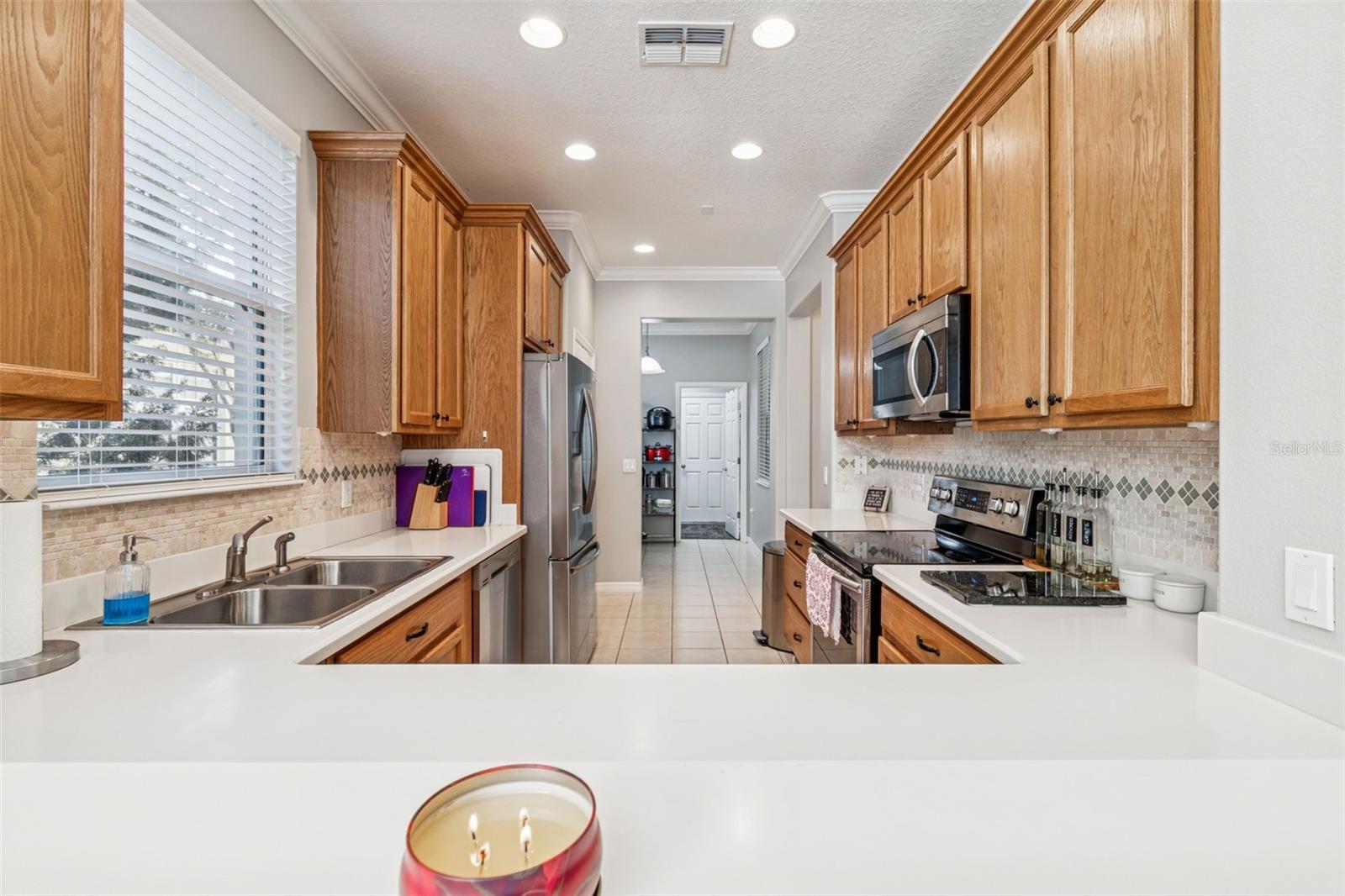 Image 18 of 60 For 2376 Palm Tree Drive