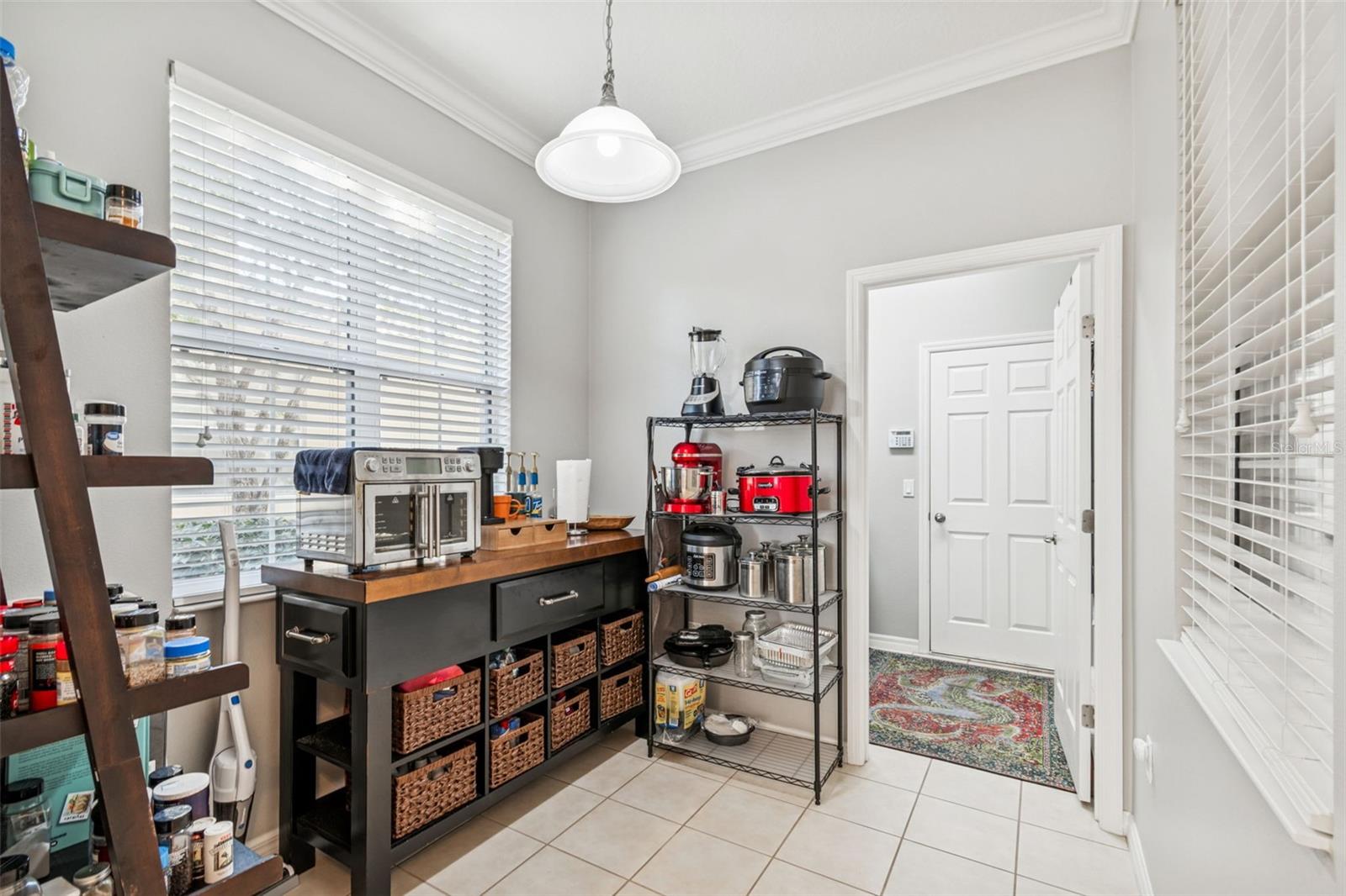 Image 20 of 60 For 2376 Palm Tree Drive