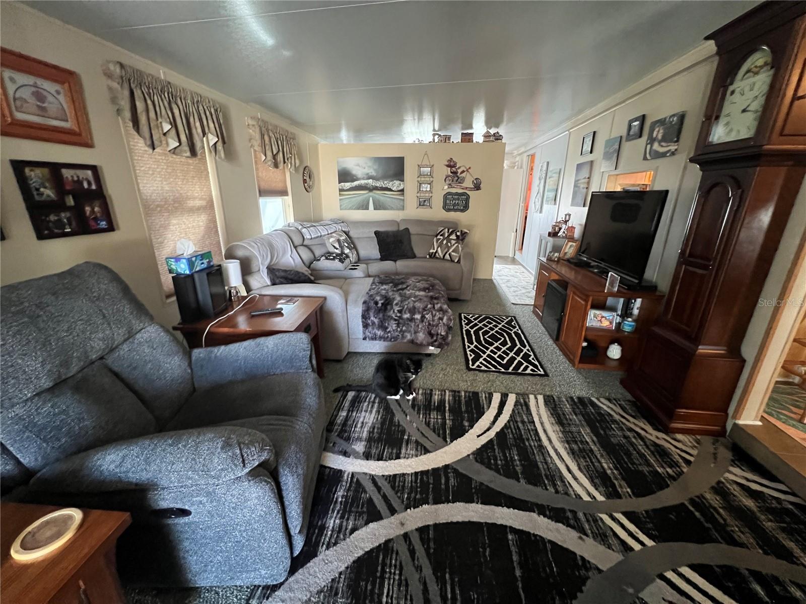 Image 17 of 31 For 443 Pansy Street