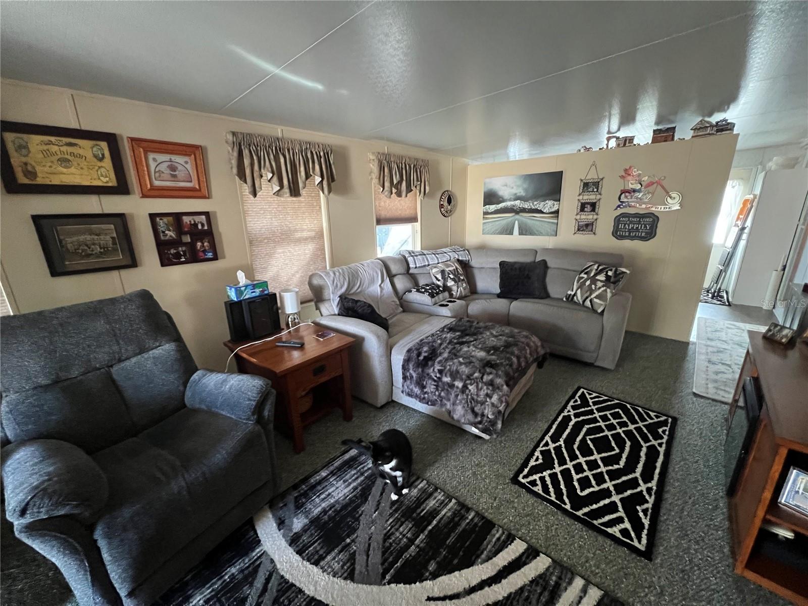 Image 18 of 31 For 443 Pansy Street