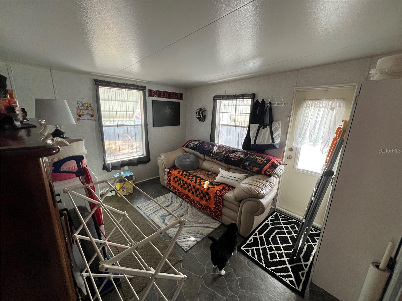 Image 19 of 31 For 443 Pansy Street