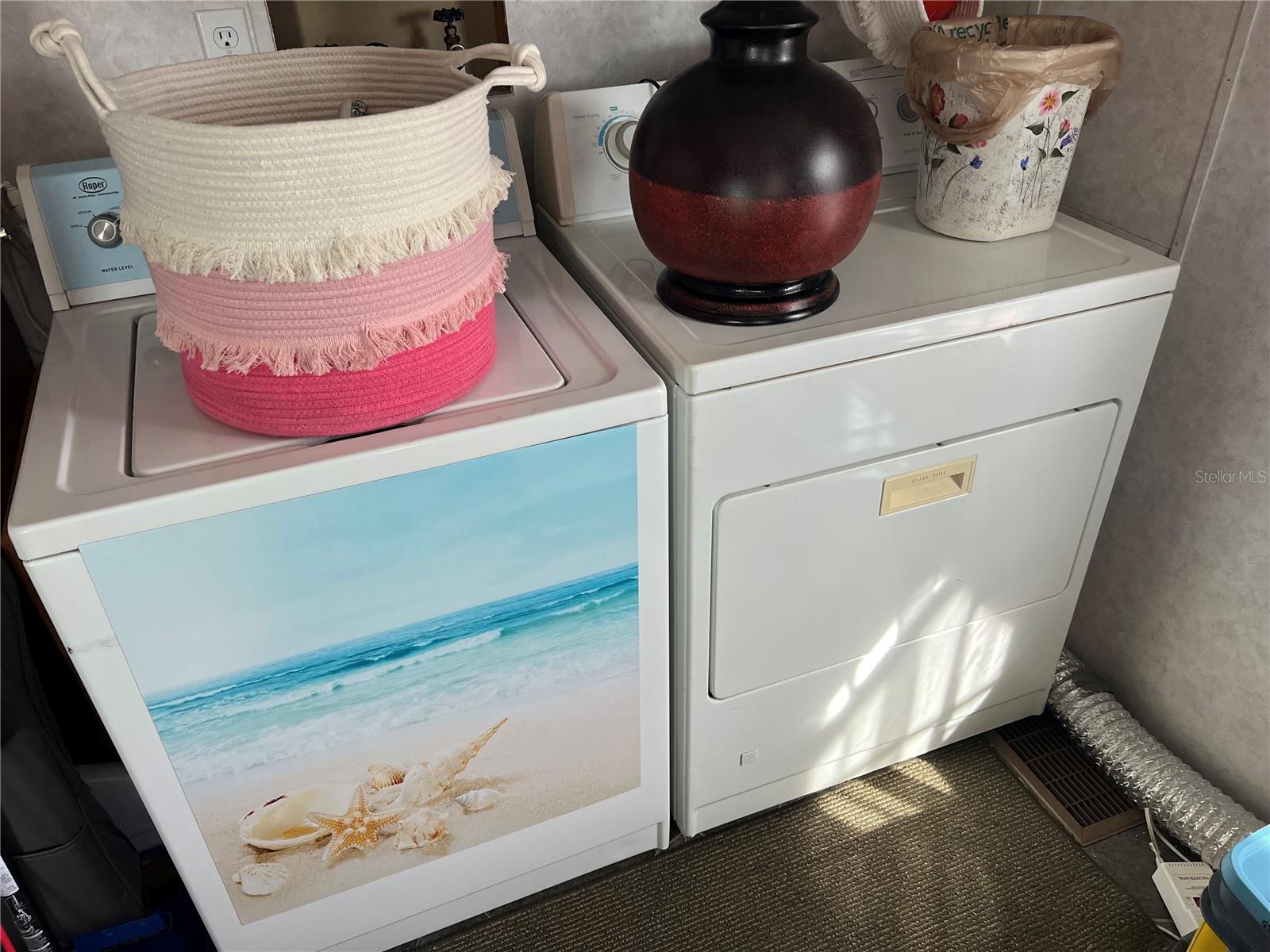 Image 22 of 31 For 443 Pansy Street