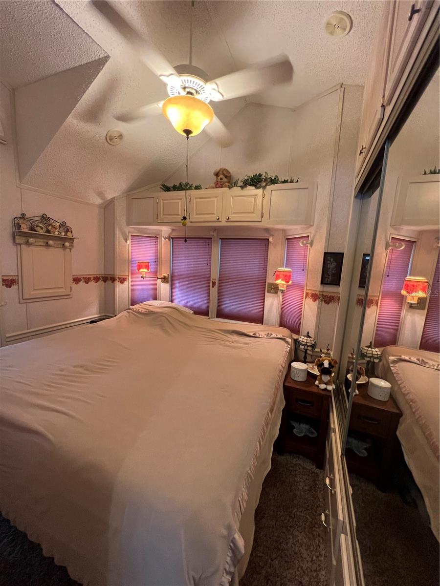 Image 23 of 31 For 443 Pansy Street