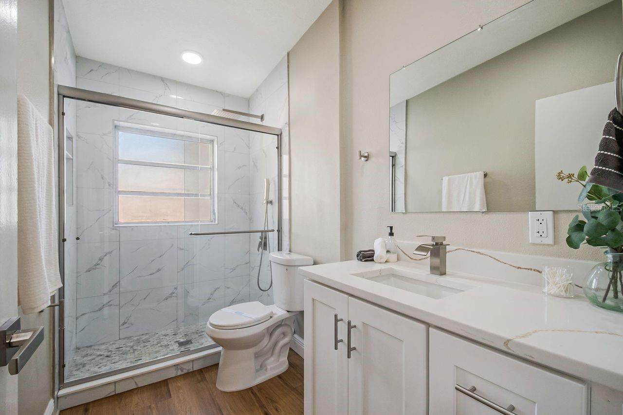 Image 17 of 27 For 2065 Derbyshire Road