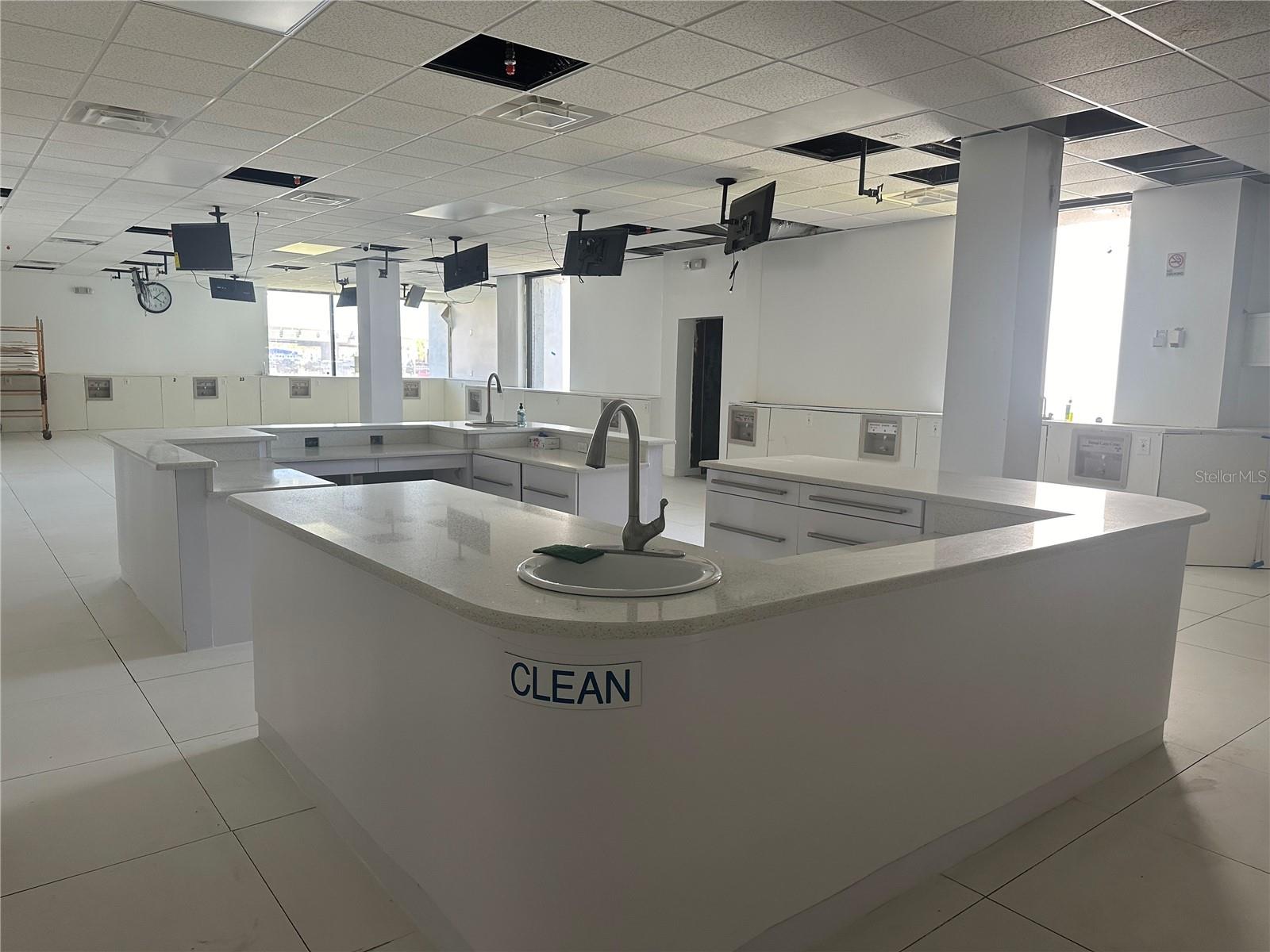 Details for 798 Semoran Boulevard, ORLANDO, FL 32807