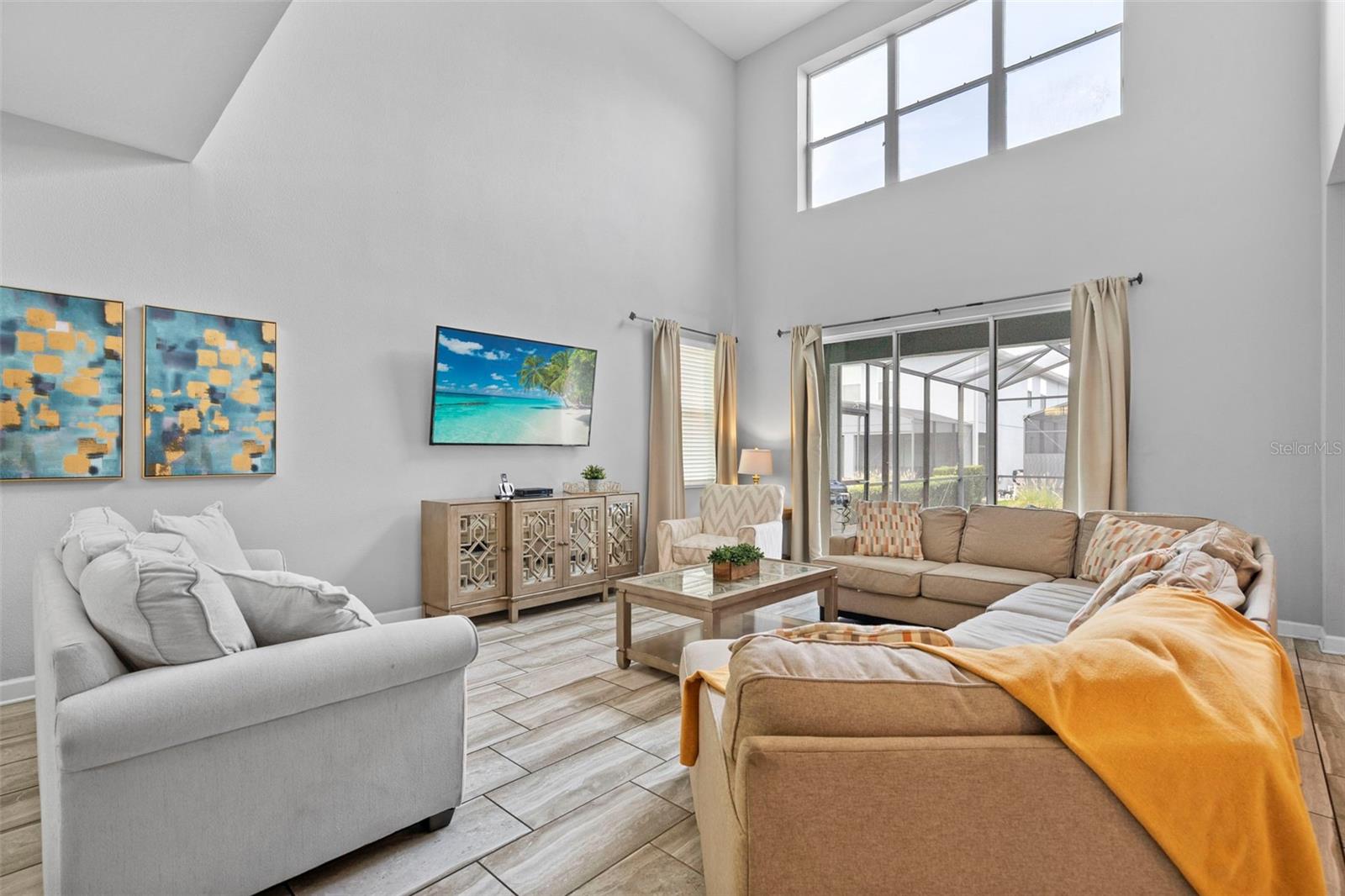 Image 11 of 75 For 4760 Kings Castle Circle