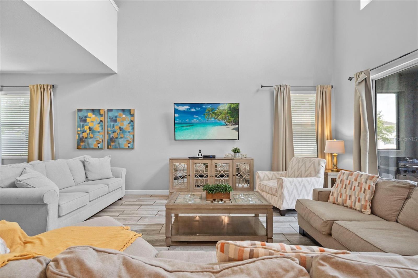 Image 12 of 75 For 4760 Kings Castle Circle