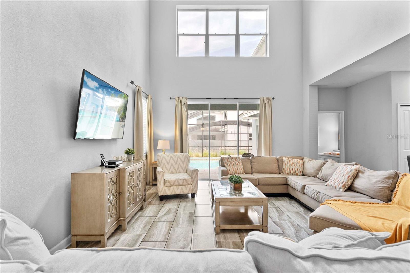 Image 13 of 75 For 4760 Kings Castle Circle