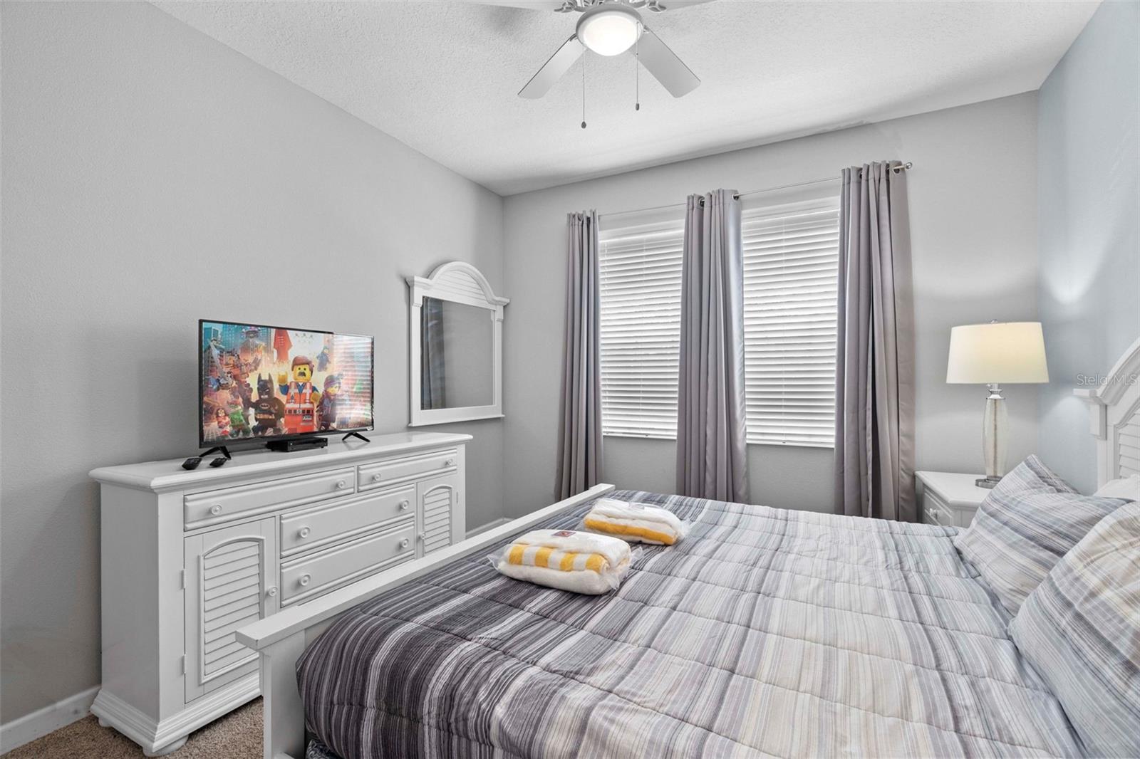 Image 21 of 75 For 4760 Kings Castle Circle