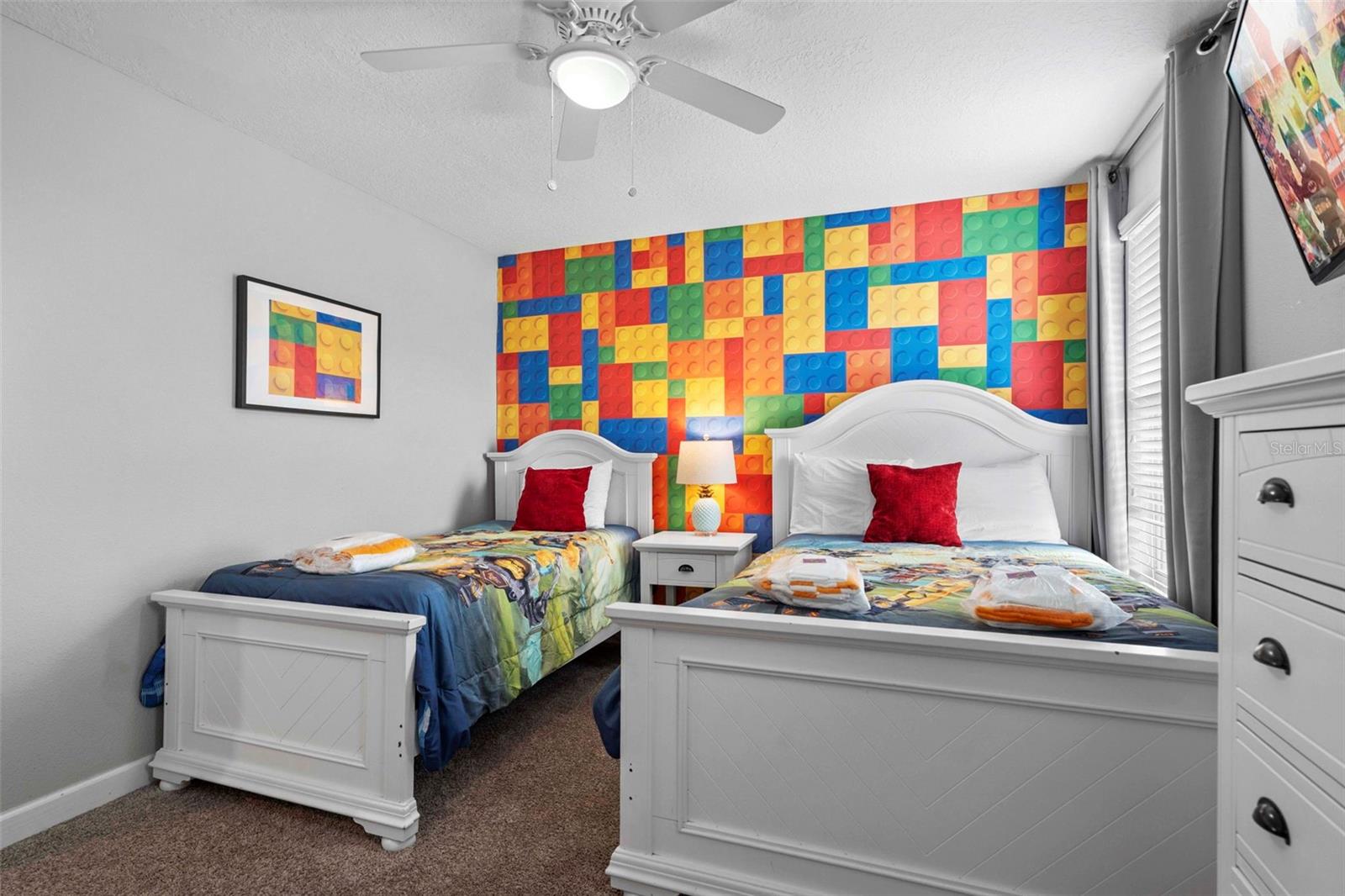 Image 36 of 75 For 4760 Kings Castle Circle