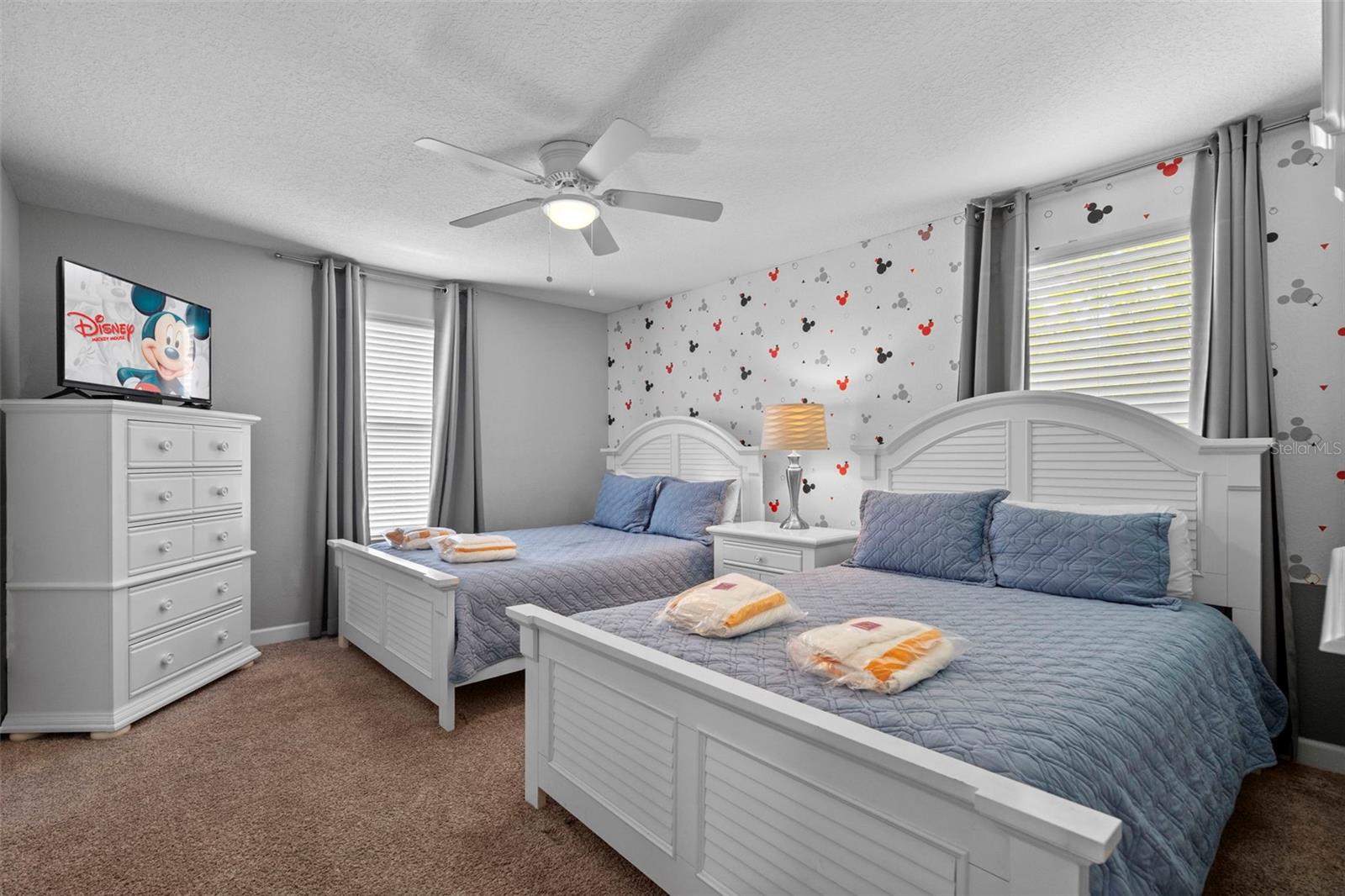 Image 38 of 75 For 4760 Kings Castle Circle