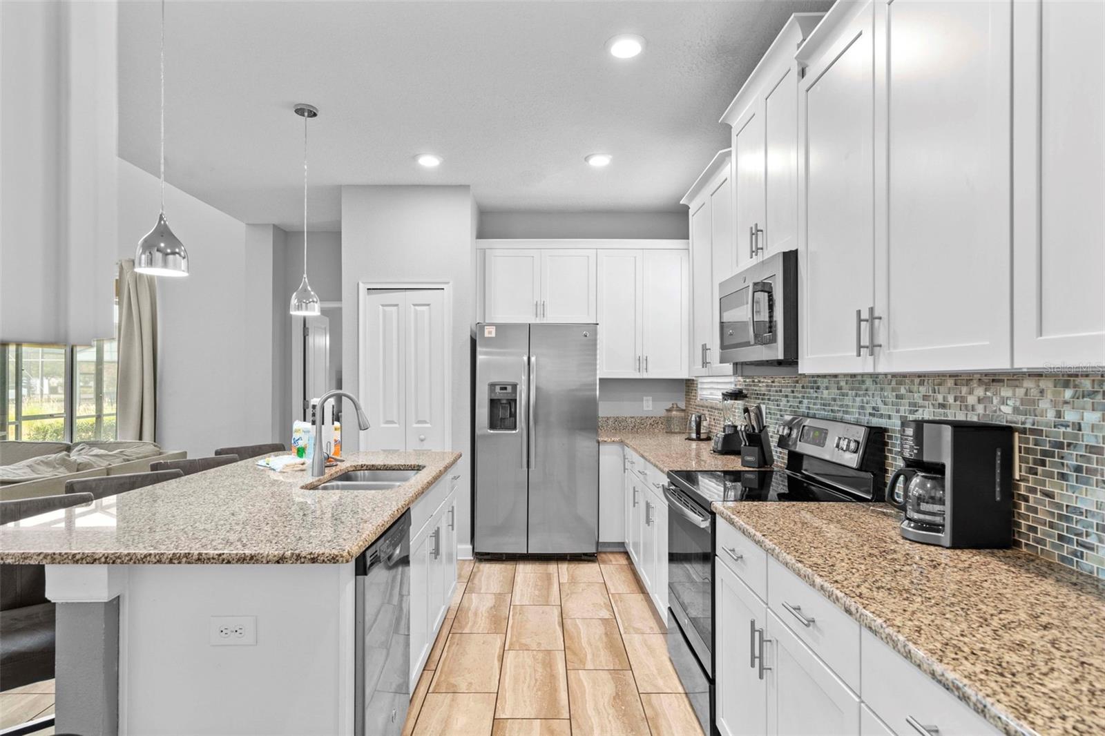 Image 6 of 75 For 4760 Kings Castle Circle