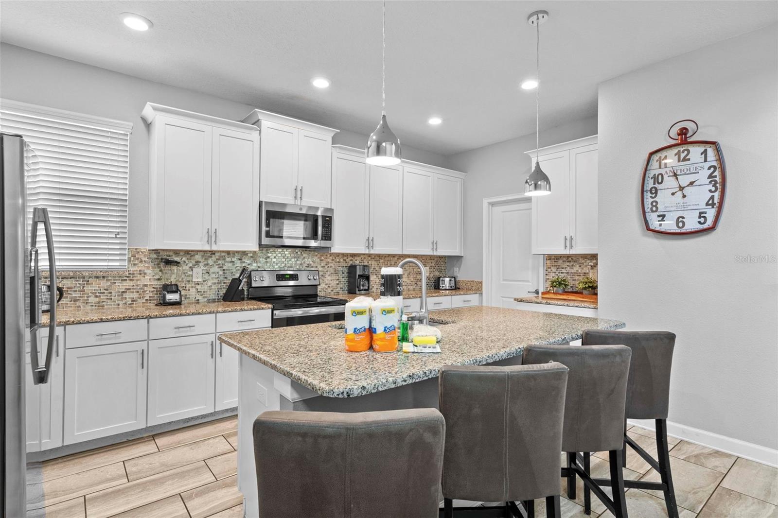 Image 7 of 75 For 4760 Kings Castle Circle