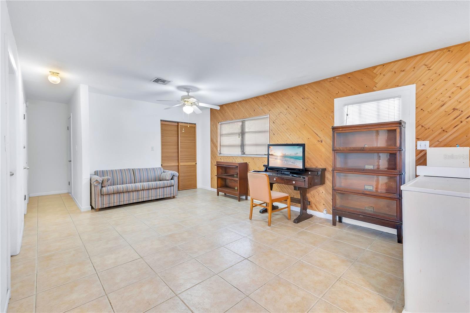 Image 7 of 19 For 1801 Eastern Avenue