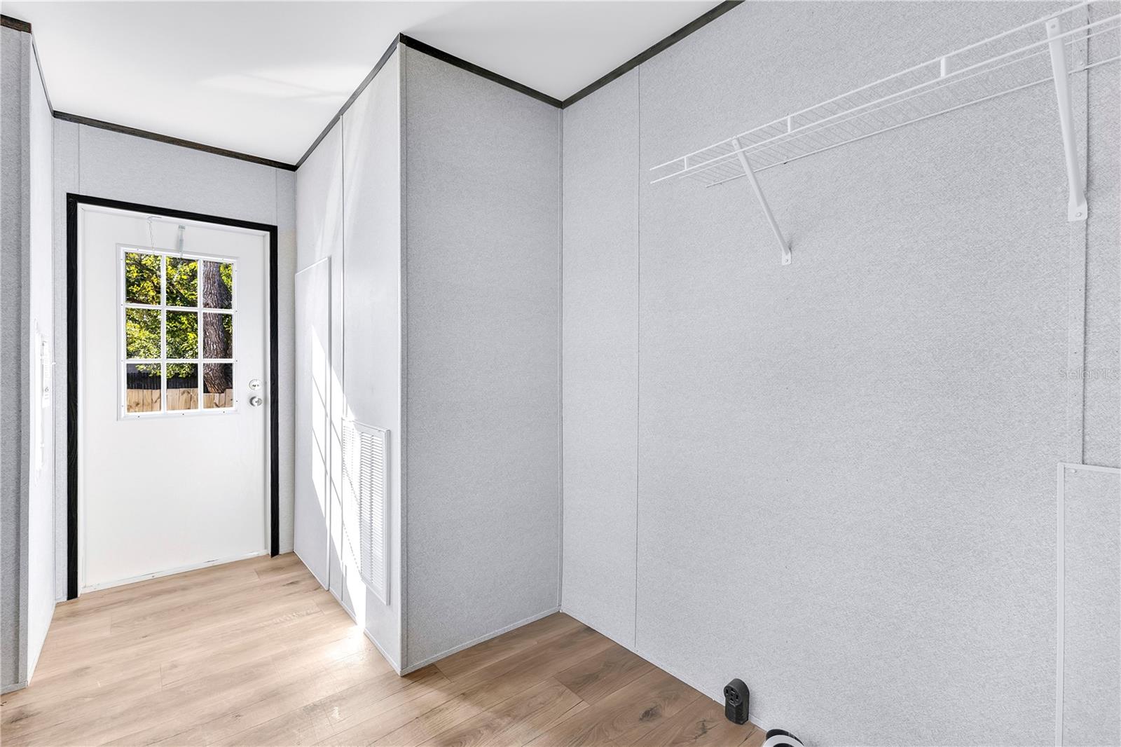 Image 11 of 18 For 1700 Missouri Avenue