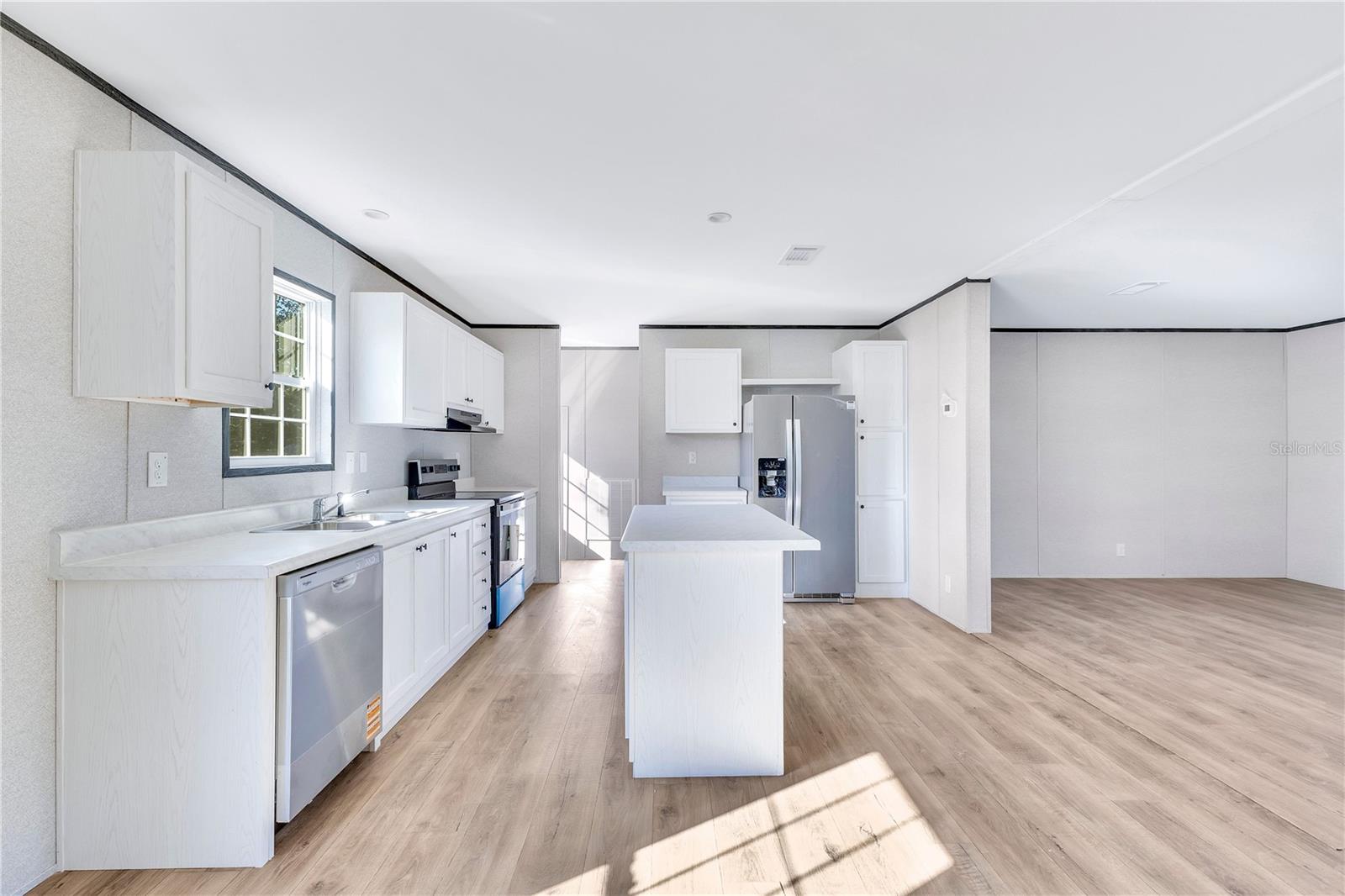 Image 5 of 18 For 1700 Missouri Avenue