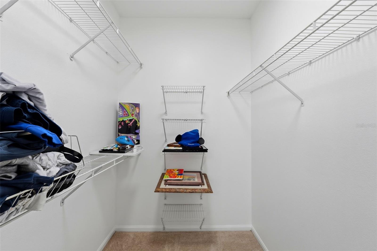 Image 21 of 35 For 231 Goldenrain Drive 101