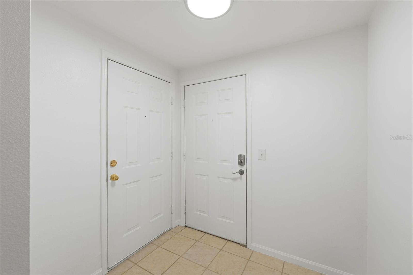 Image 8 of 35 For 231 Goldenrain Drive 101