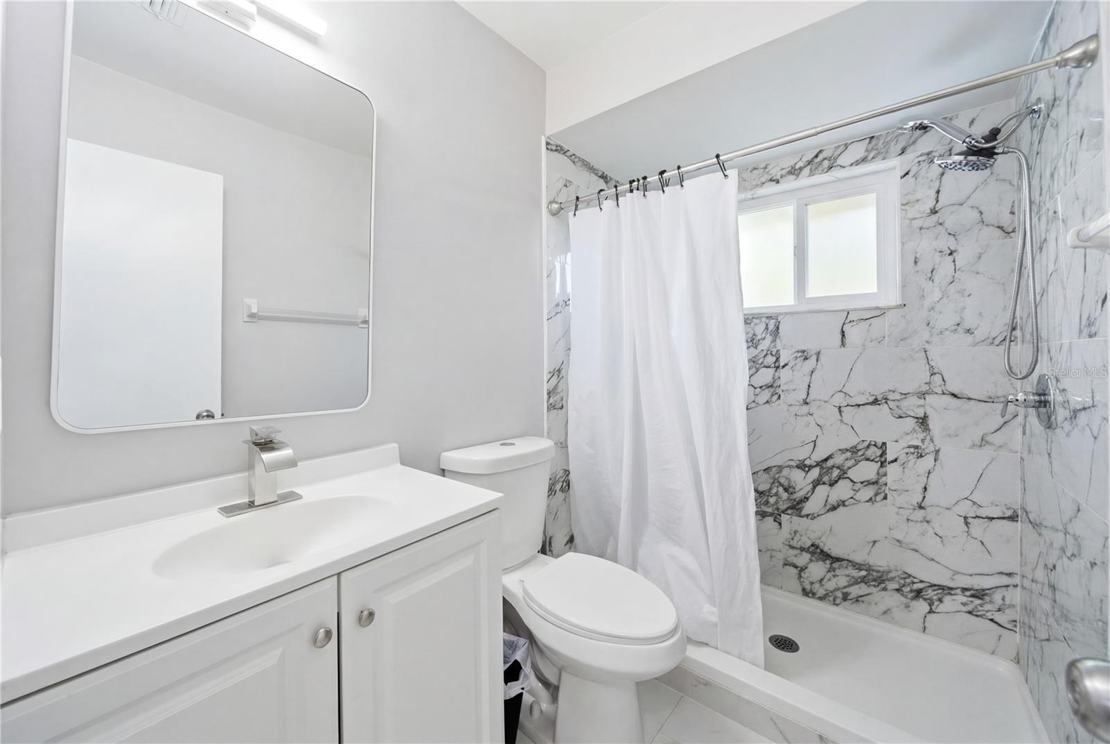 Image 16 of 33 For 11373 Darlington Drive