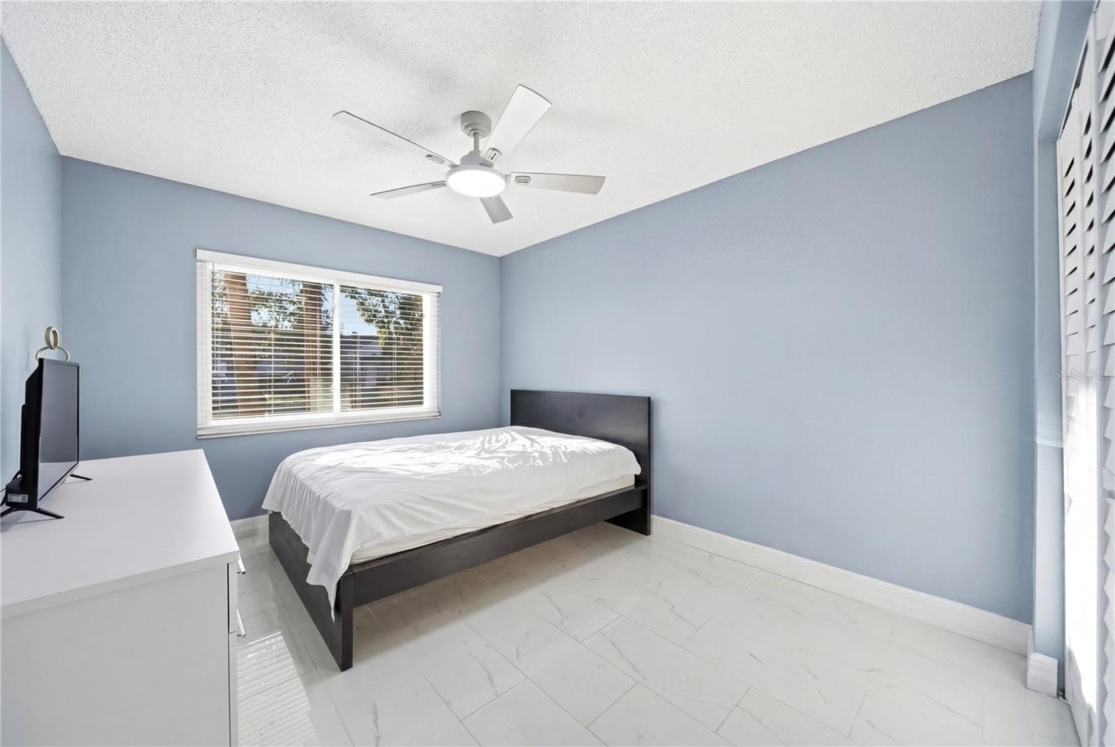 Image 17 of 33 For 11373 Darlington Drive