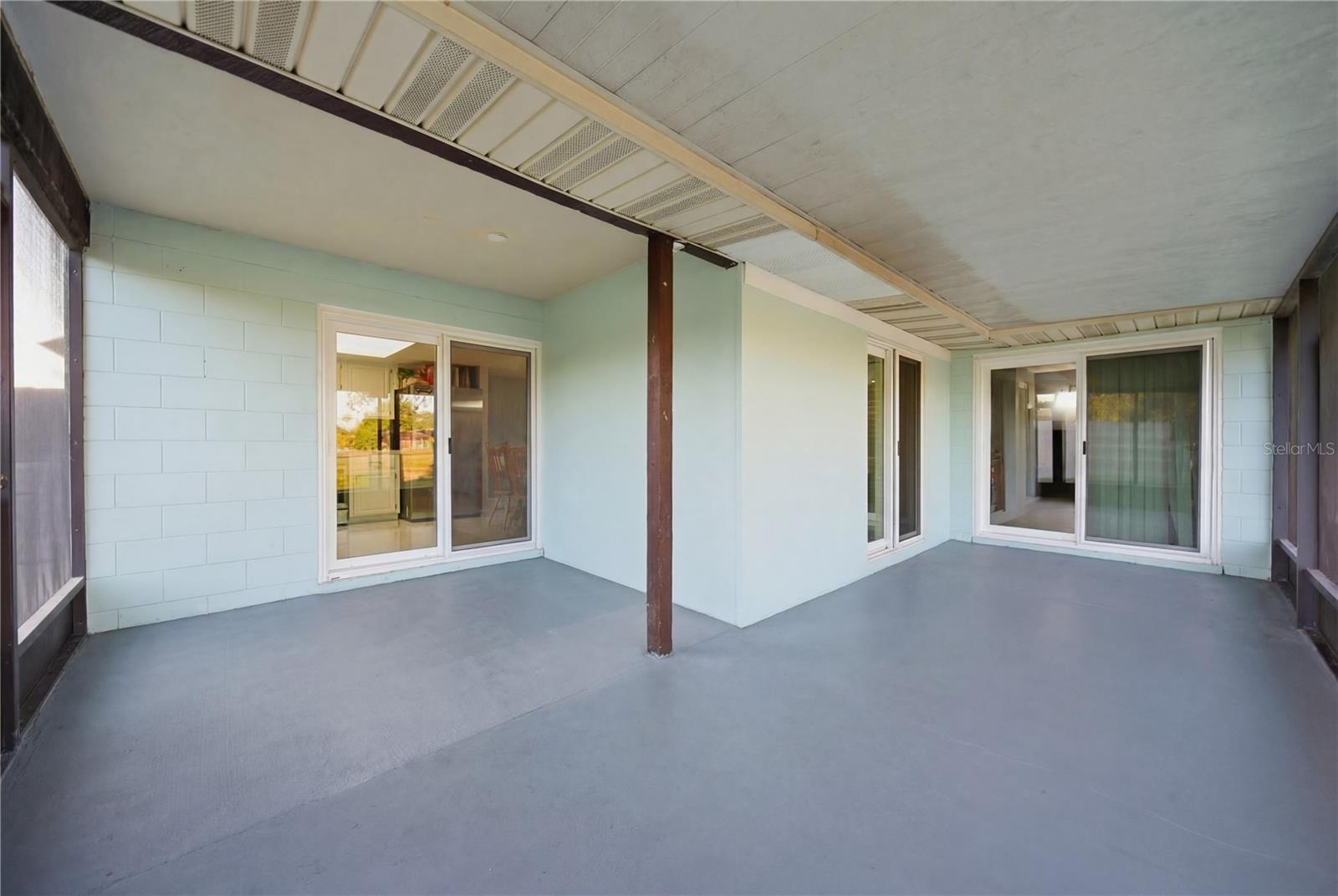 Image 22 of 33 For 11373 Darlington Drive