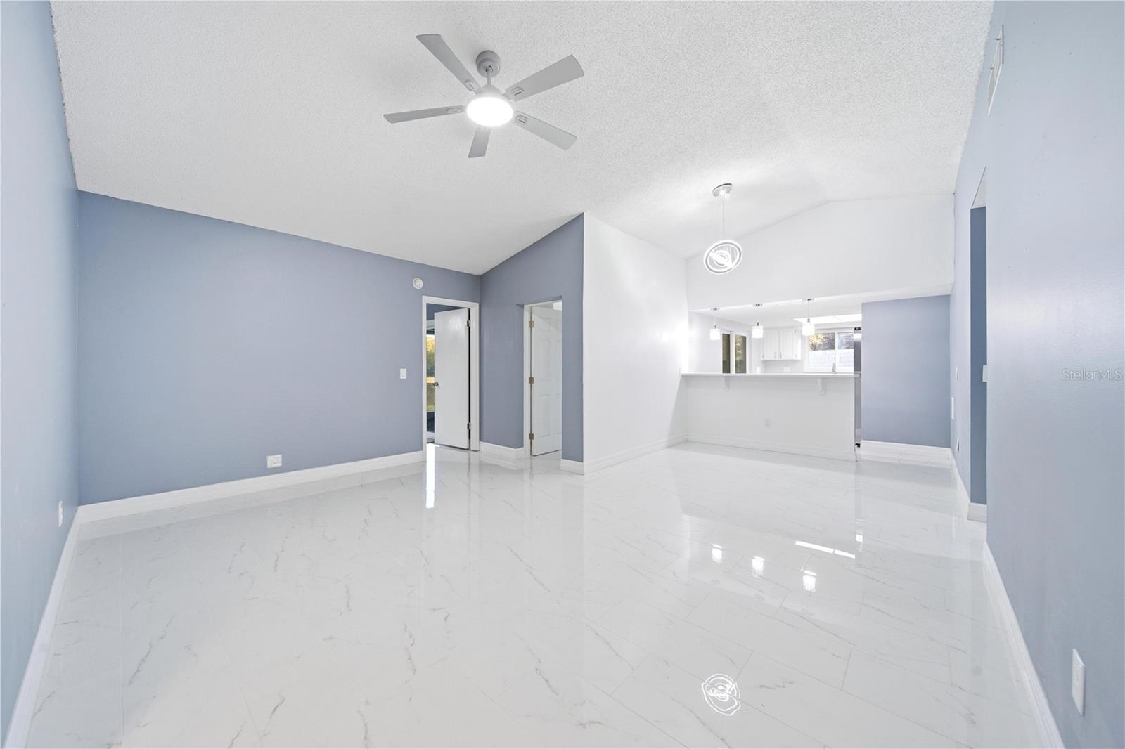 Image 6 of 33 For 11373 Darlington Drive