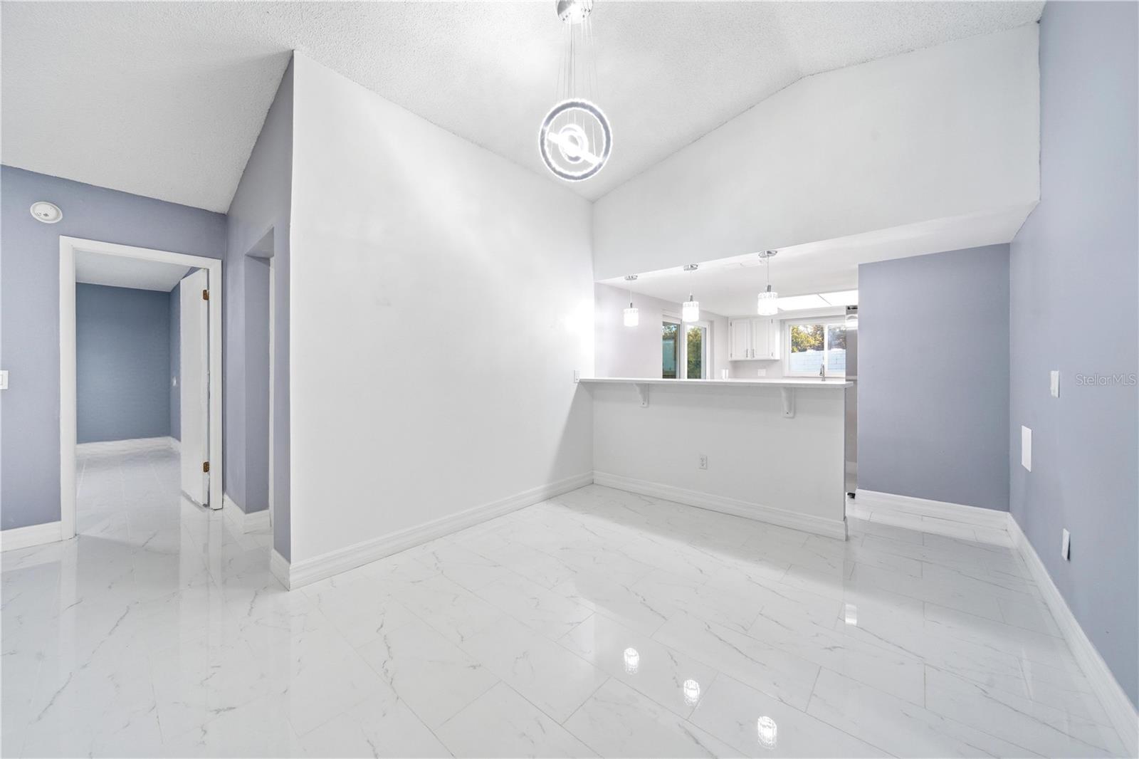 Image 7 of 33 For 11373 Darlington Drive