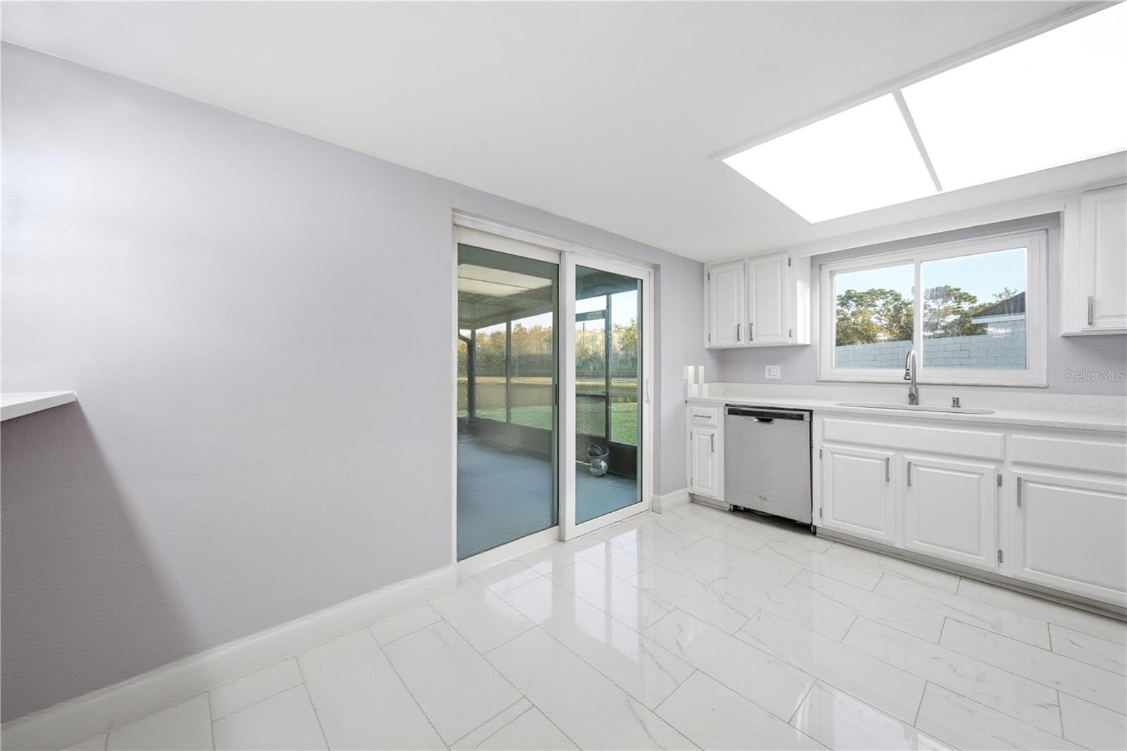 Image 9 of 33 For 11373 Darlington Drive