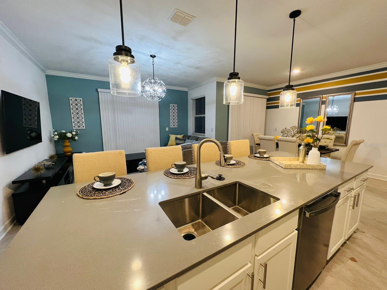 Image 2 of 13 For 956 Leader Street