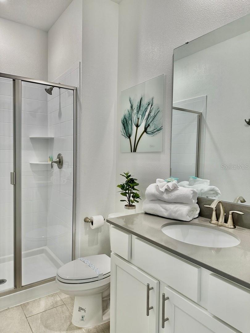 Image 9 of 13 For 956 Leader Street