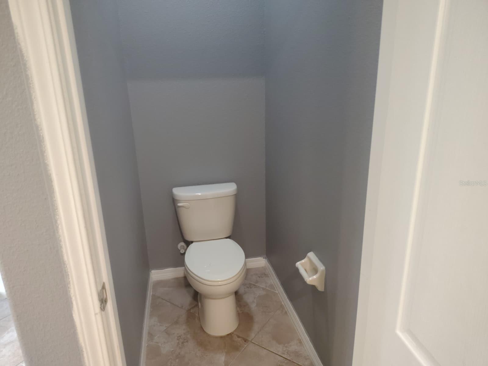 Image 20 of 20 For 2288 Grantham Avenue