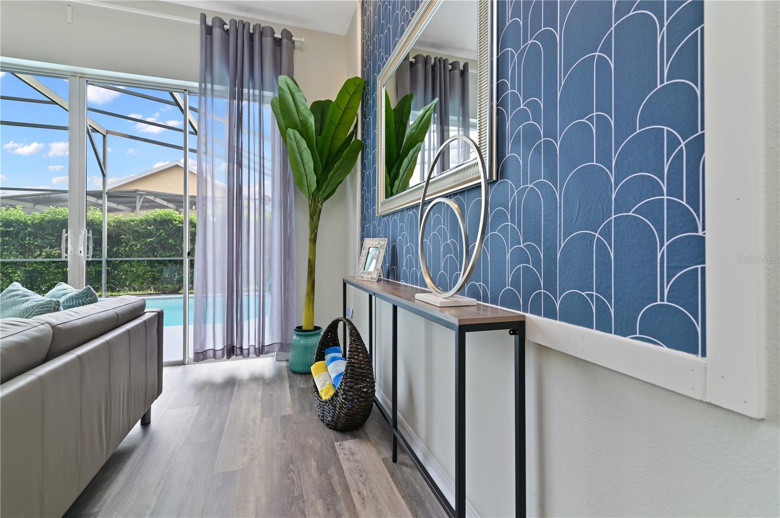 Image 27 of 79 For 16640 Palm Spring Drive