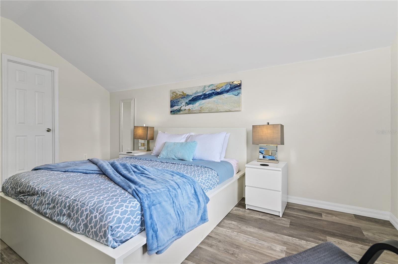 Image 48 of 79 For 16640 Palm Spring Drive