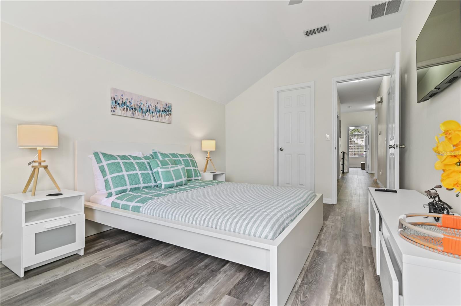 Image 54 of 79 For 16640 Palm Spring Drive