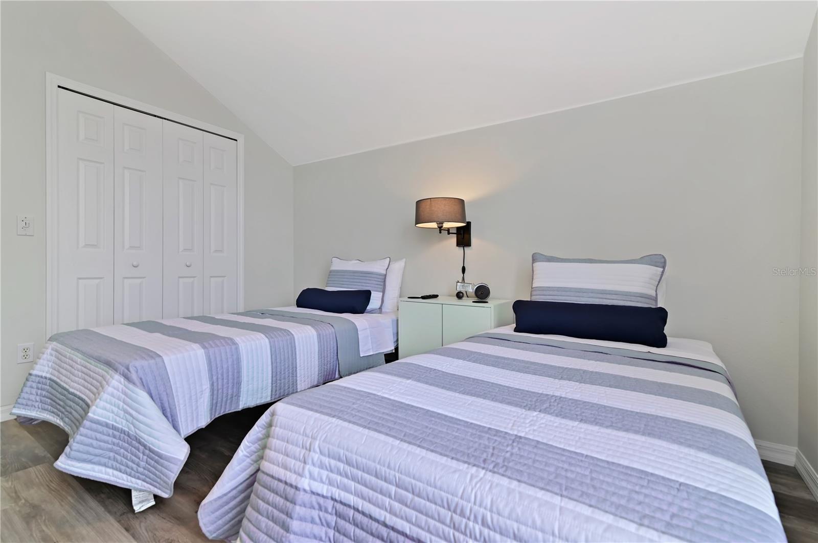 Image 64 of 79 For 16640 Palm Spring Drive