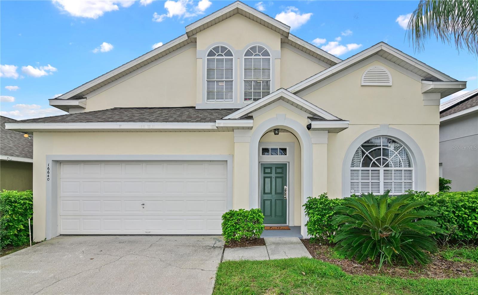 Image 8 of 79 For 16640 Palm Spring Drive