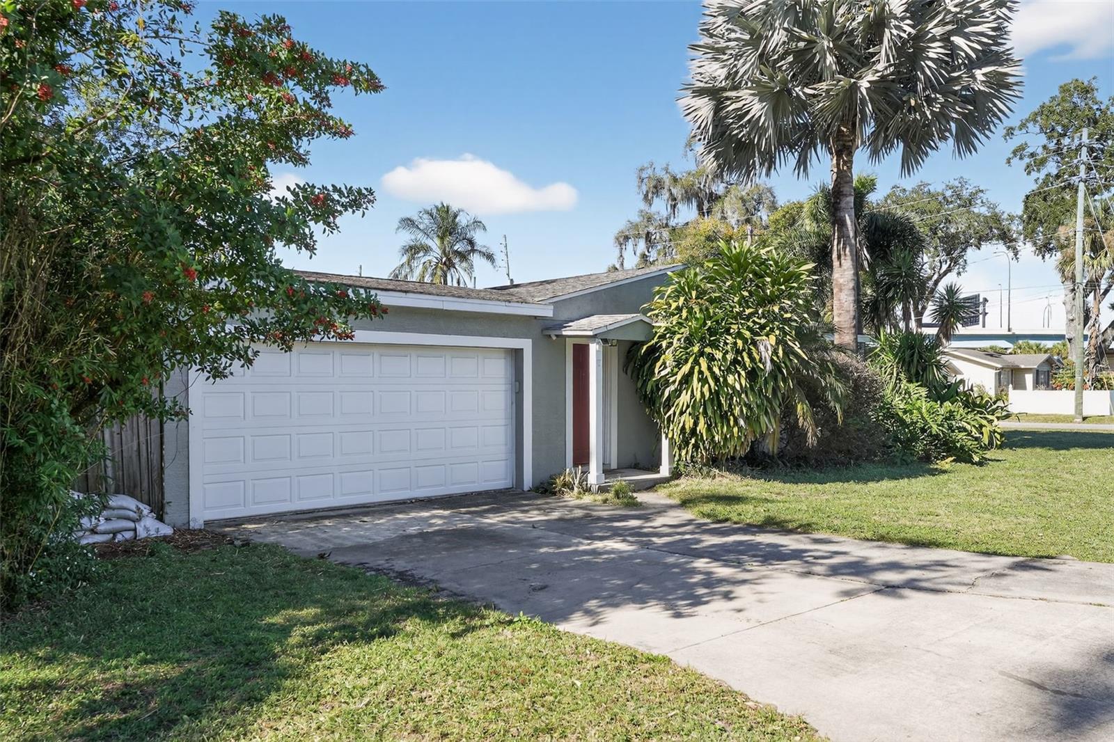 Image 2 of 19 For 700 28th Street