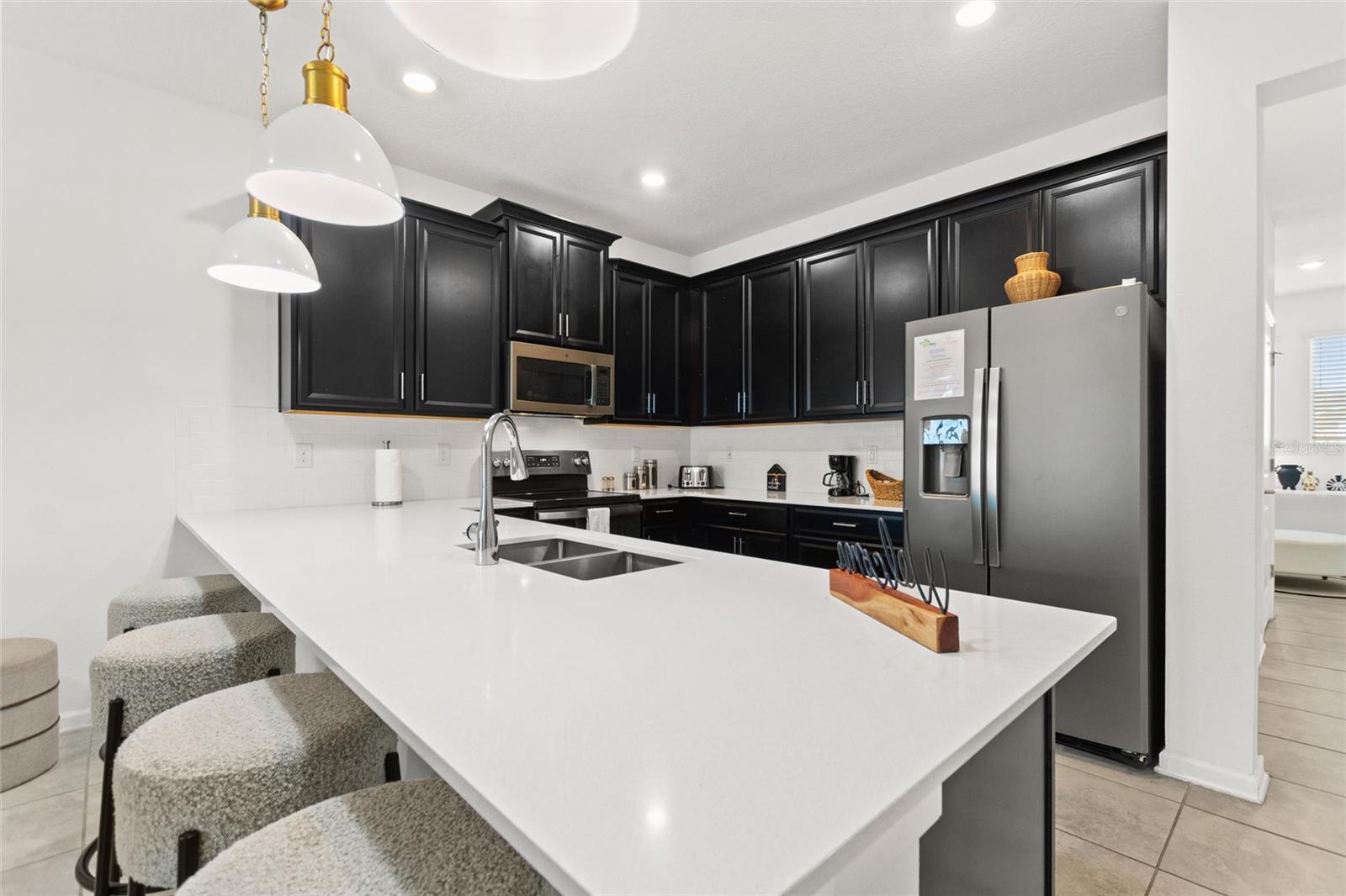 Image 6 of 48 For 953 Splash Shot  953