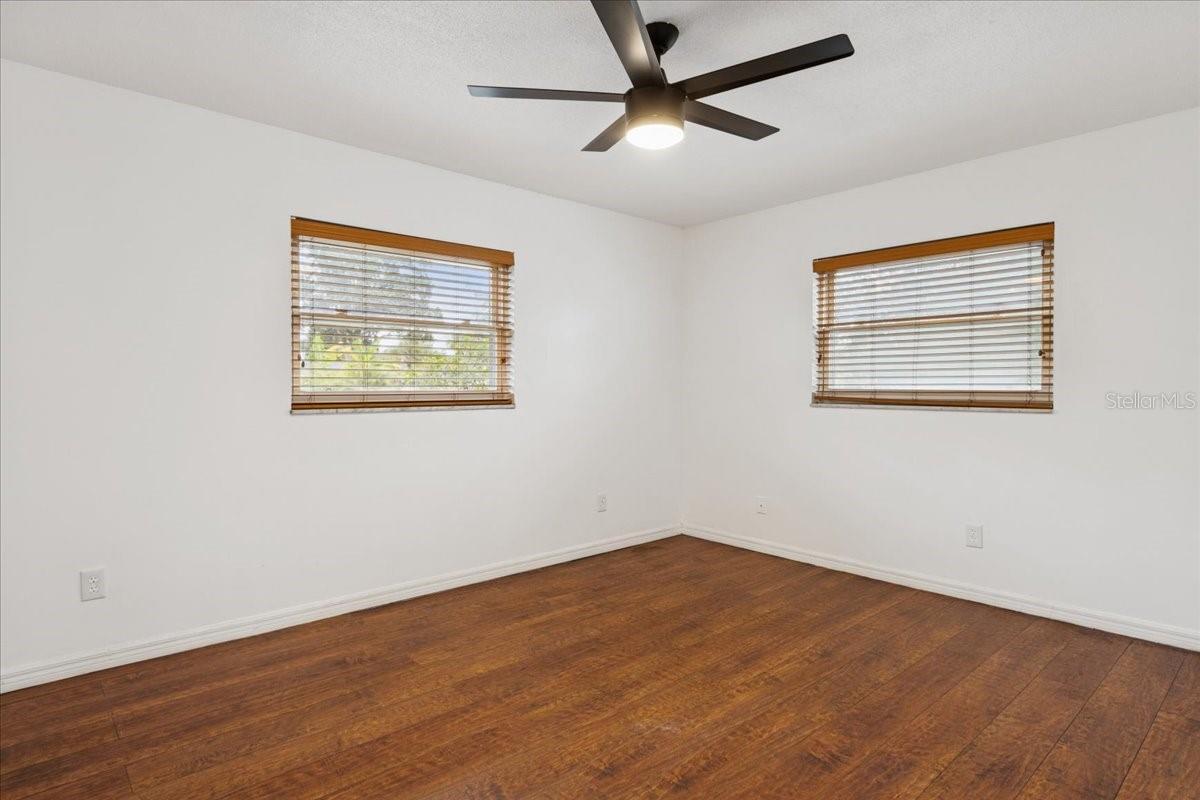 Image 11 of 22 For 521 Brookside Circle