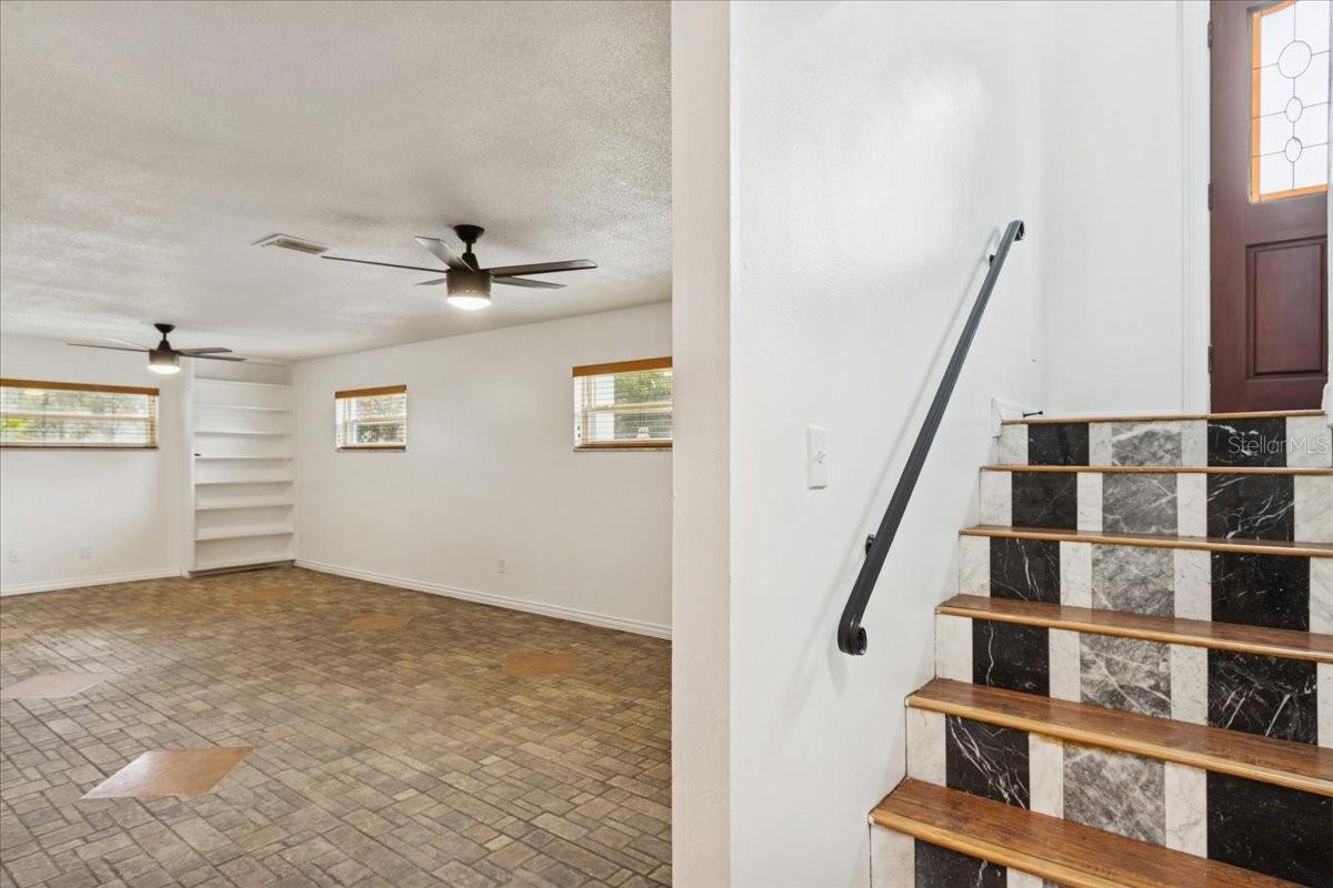 Image 15 of 22 For 521 Brookside Circle