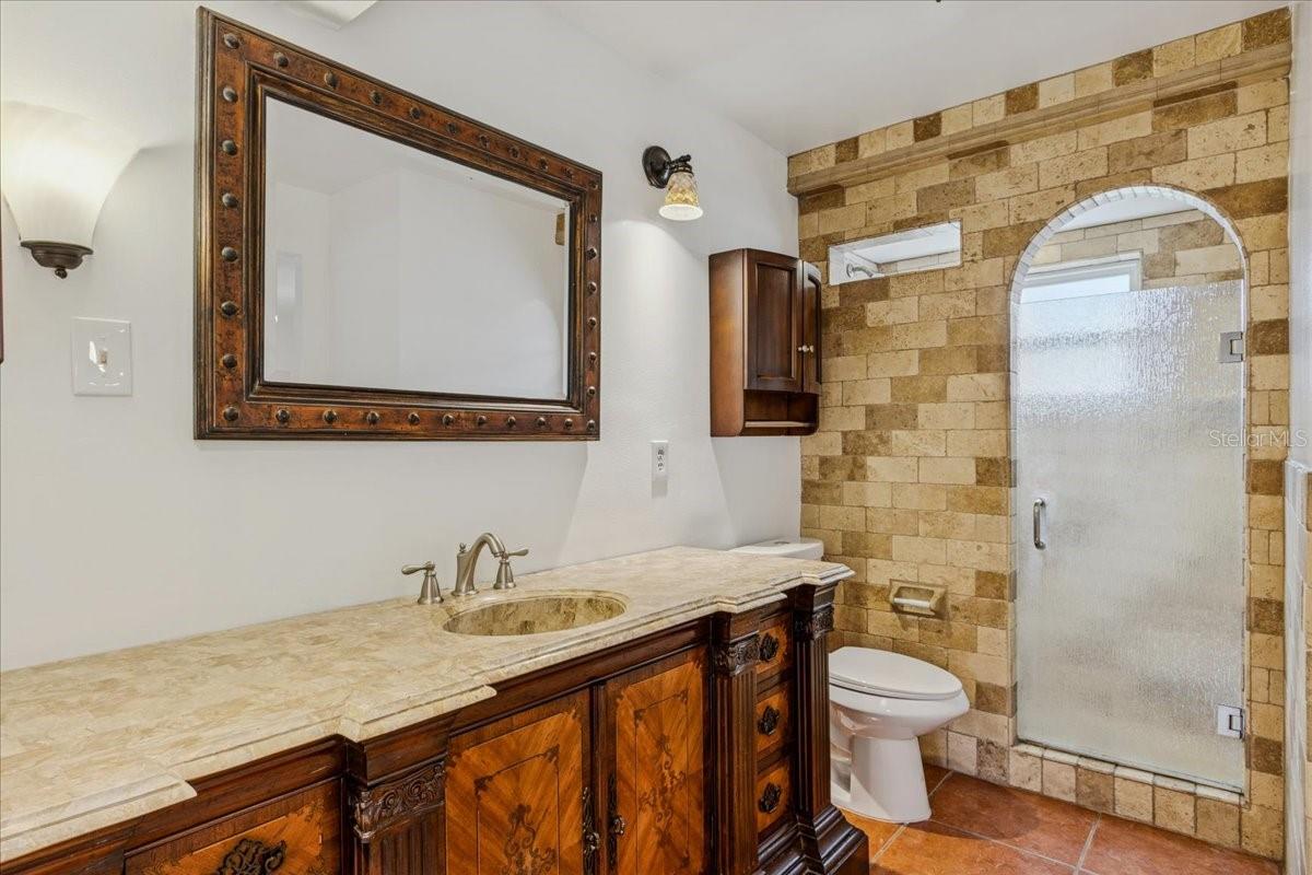 Image 18 of 22 For 521 Brookside Circle