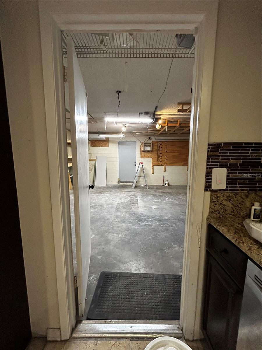 Image 35 of 65 For 12104 Florida Woods Lane