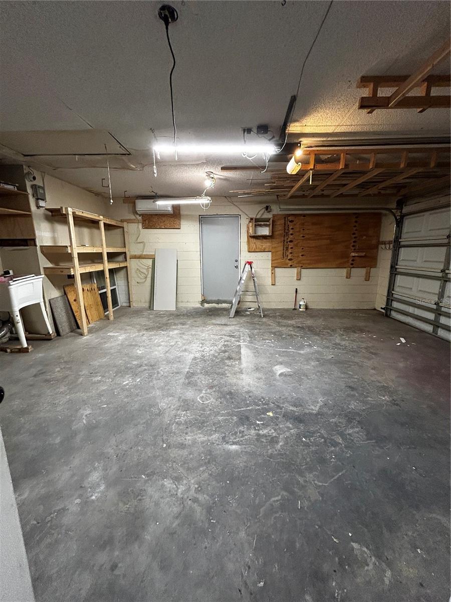 Image 36 of 65 For 12104 Florida Woods Lane