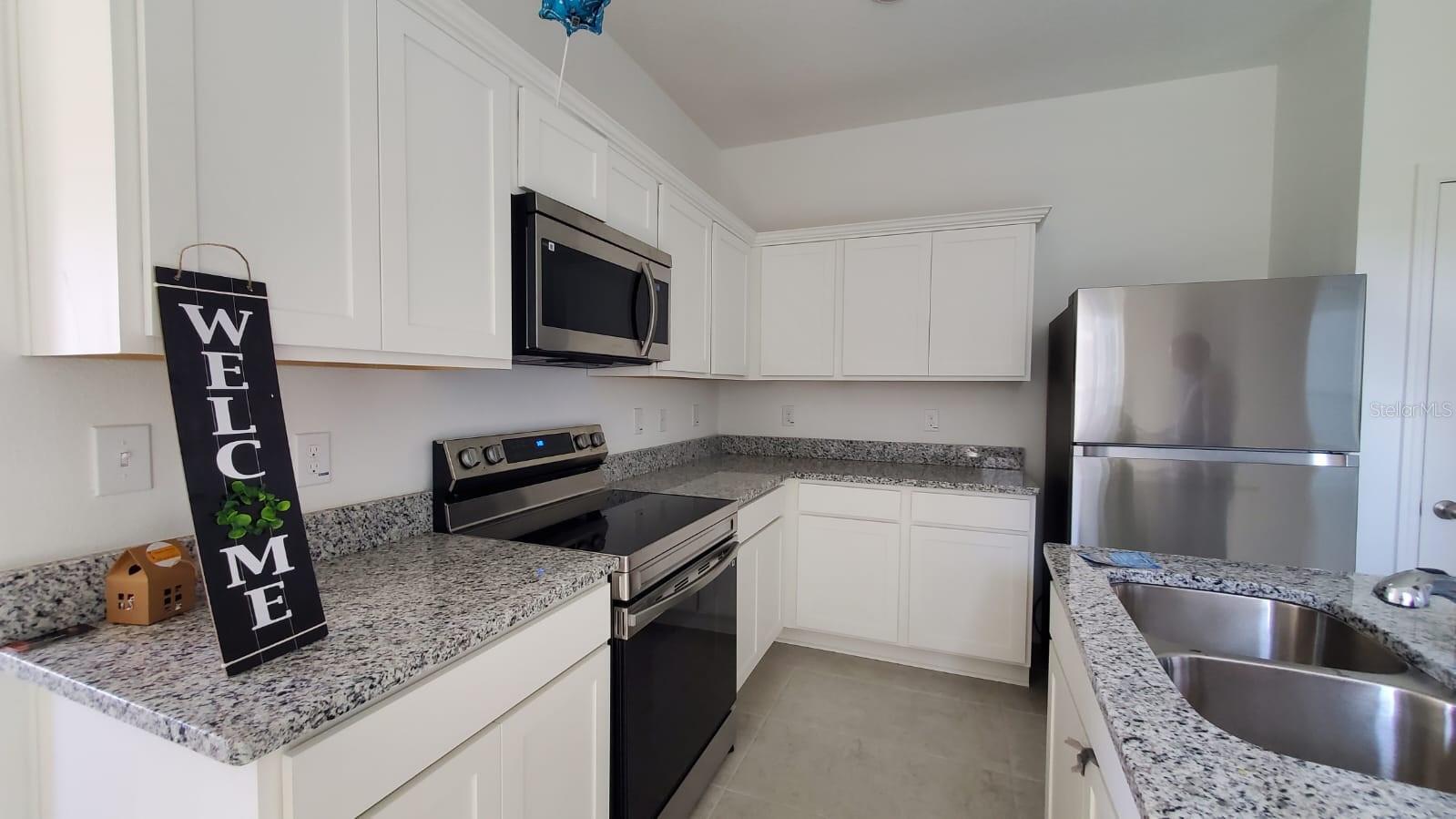 Image 2 of 12 For 2685 Buttercup Avenue