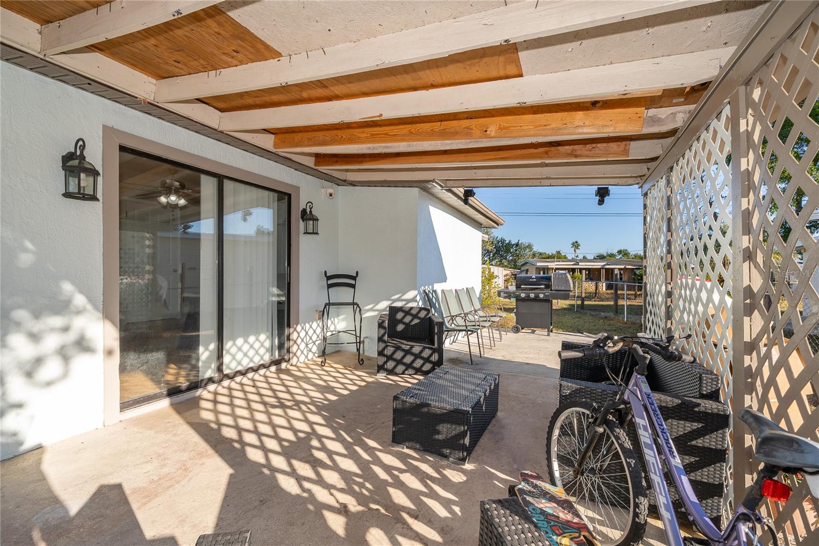 Image 8 of 28 For 944 Halstead Street