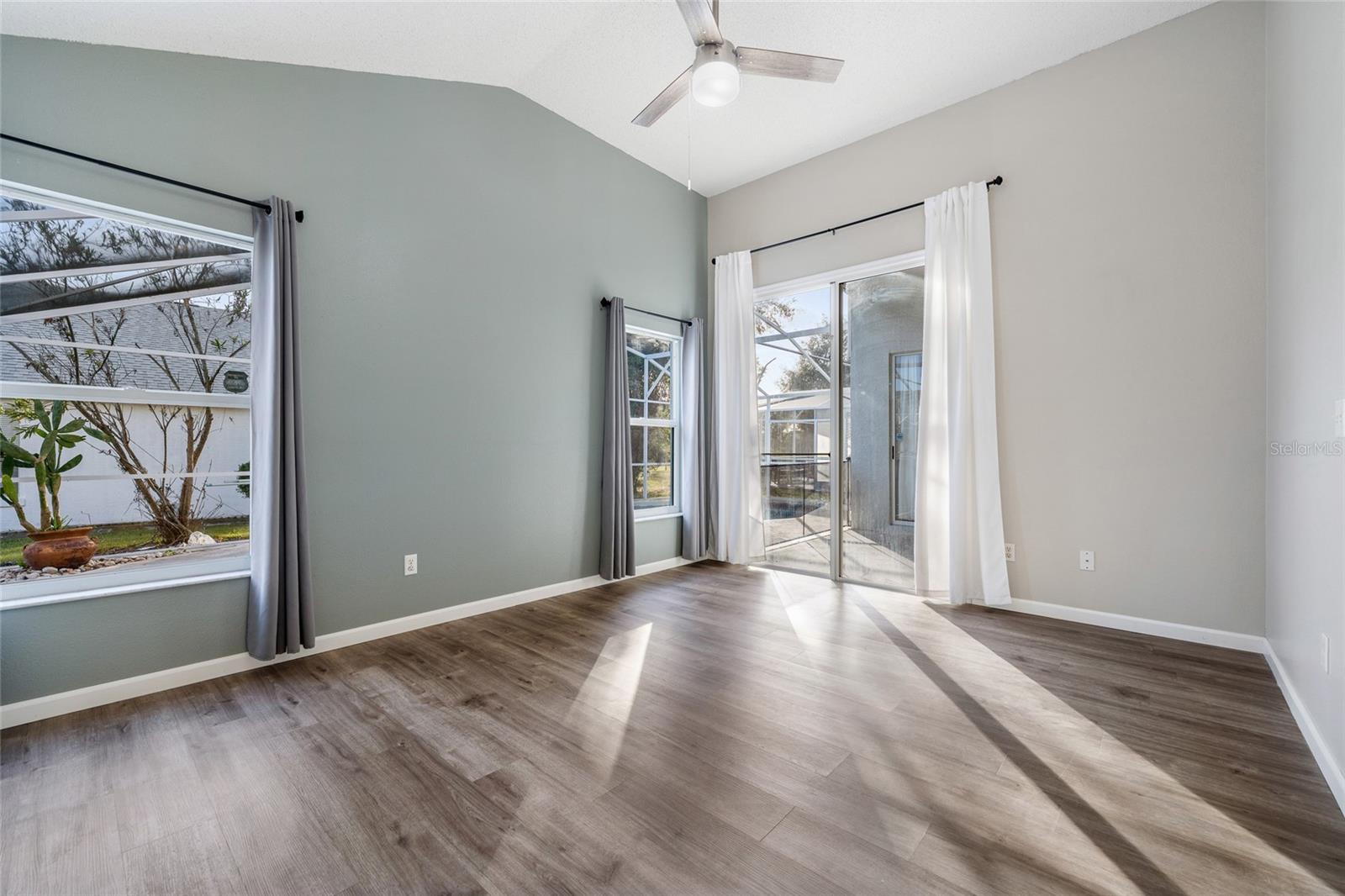 Image 16 of 46 For 4902 Monarch Lane