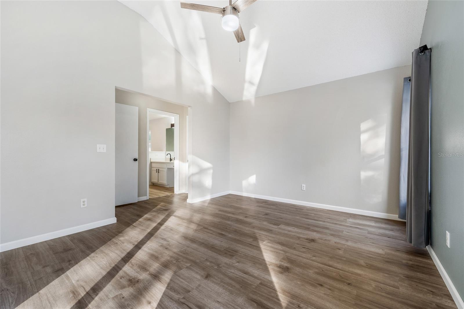 Image 17 of 46 For 4902 Monarch Lane