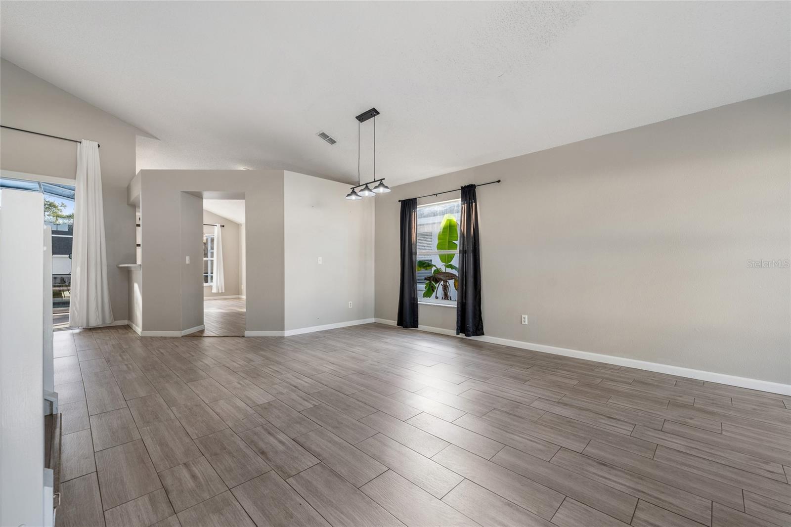 Image 9 of 46 For 4902 Monarch Lane