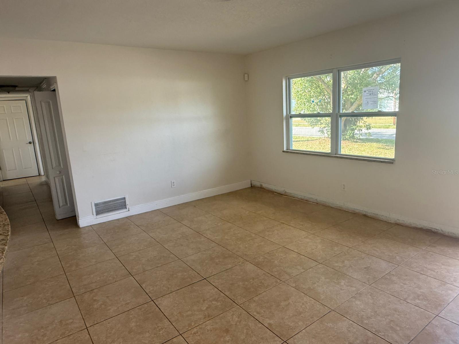 Image 9 of 13 For 2200 Mosher Drive